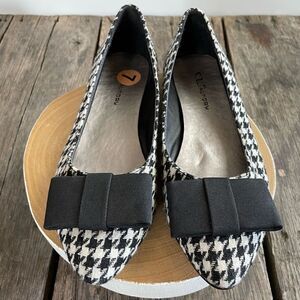 NWOT Chinese Laundry Bow Flats Size 7